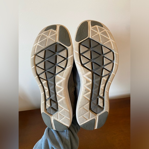 Nike Flex 2017 Run Sneakers - Size 8 - Picture 13 of 14